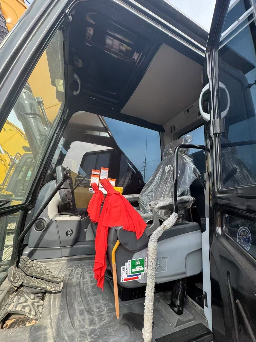 Cat 330D Used Excavator 30Ton Large Caterpillar Imported Construction Heavy Digger