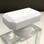 Elegant Zamak Perfume Caps In Round Shape For Classic Packaging