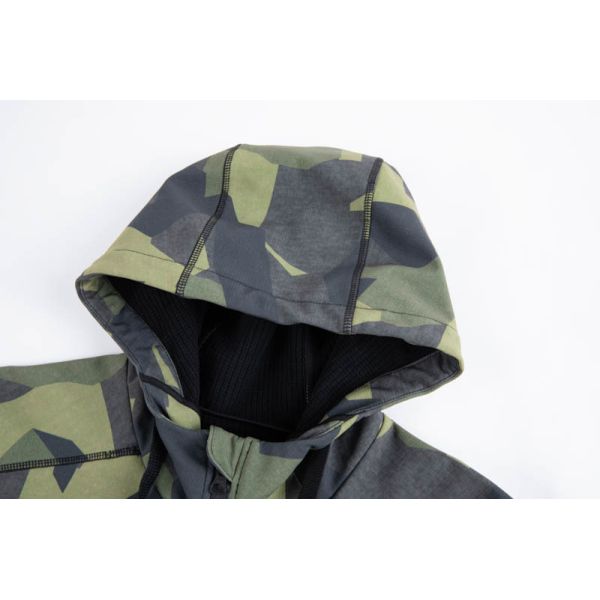 Men's Wind-Resistant Camouflage Hunting Jacket with Thermal Knit Lining and Geometric Camo Print