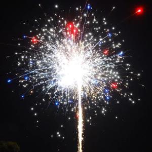 Wholesale 2025 100 Shots Colorful New 1.4 Pro Line Fireworks Outdoor Big Cake Fireworks For Celebration from china suppliers