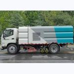 Tow Road Sweeper Street Vacuum Cleaner Truck With Minimum Off Ground Height