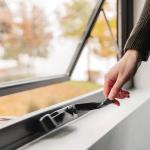 Waterproof Top Hung Awning Windows Double Glazed Awning Storm Windows