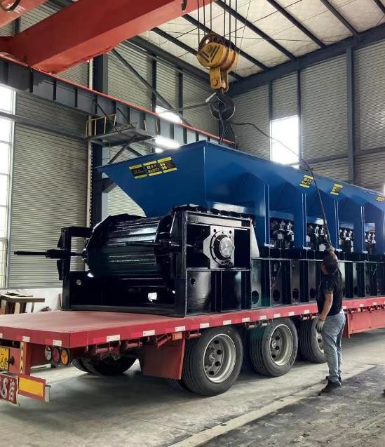 Simple Structure 37KW Apron Plate Feeder 220-680 TPH Heavy Duty Plate Feeder