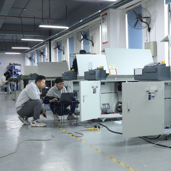 Handheld Double Wobble Laser Welding Head with Diverse Welding Beam Patterns