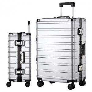 China Custom Trolley Suitcase Universal 4 Wheel Suitcases Carry On Luggage on sale