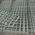 Galvanized Heavy Duty Serrated Tooth Steel Grating With Anti Slip Drainage