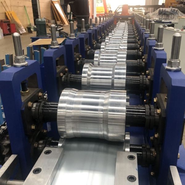7.5KW Hydraulic Punching Galvanized Metal Sheet Perforation Garage Rolling Shutter Door Machine