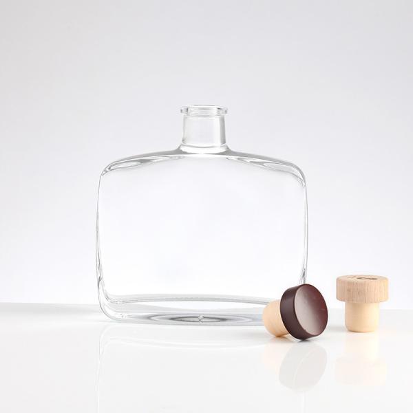Custom Size Accepted Liquor Square Cube Glass Bottle 200ml 300ml 500ml 750ml