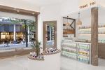 05-YMJYS Maternity And Baby Shop Display With Raw Wood Minimalist Style