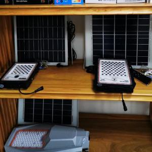 Wholesale Solar Powered 600W Rada Sensor Outdoor Security Lights High Power Spot Light from china suppliers