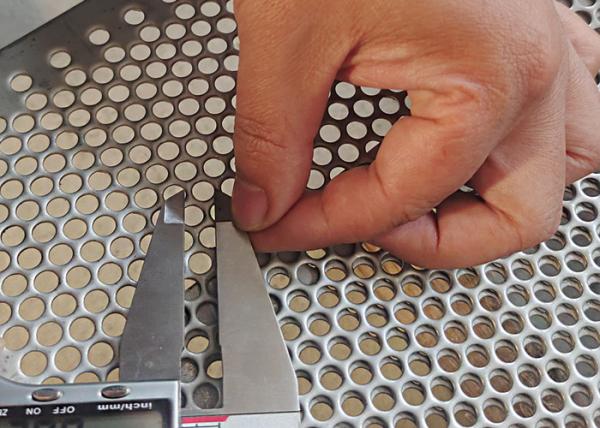Metal Perforated Sheet Various Hole Arrangements Stainless Steel Aluminum