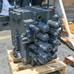 KAWASAK KMX32N B4508D valve is suitable for XCMG 370 and LonGong 485 main