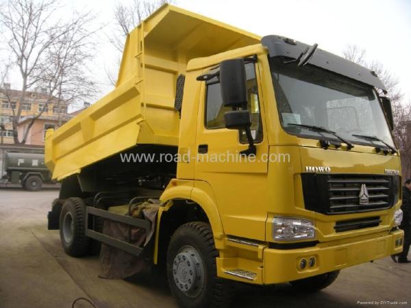 HOWO Dump truck Rated load 25000kg ; Front/rear over hang(mm) 1065/1560,Yellow
