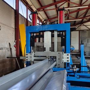 Wholesale 100-300mm CZU Purline Roll Forming Machine With Cr12Mov Cutter from china suppliers