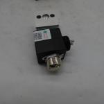 Sinotruk HOWO solenoid valve solenoid valve two-position three-way solenoid