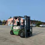 Heavy Load Capacity Forklift Truck For Enables Efficient Handling Of Goods In