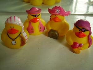 Wholesale Pirate Rubber Duck Fun Bath Toys For Toddlers , Character Themed Rubber Ducks from china suppliers