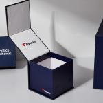 Custom Logo Luxury Paper Box Cardboard Clothing Packaging Gift Box With Magnet