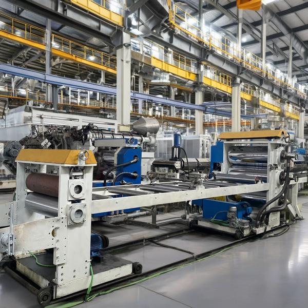 High-Performance Plastic Extrusion Machine 33 1 Screw Length and 380V Power