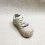 Women casual leather shoes with thick soled and in fashion style
