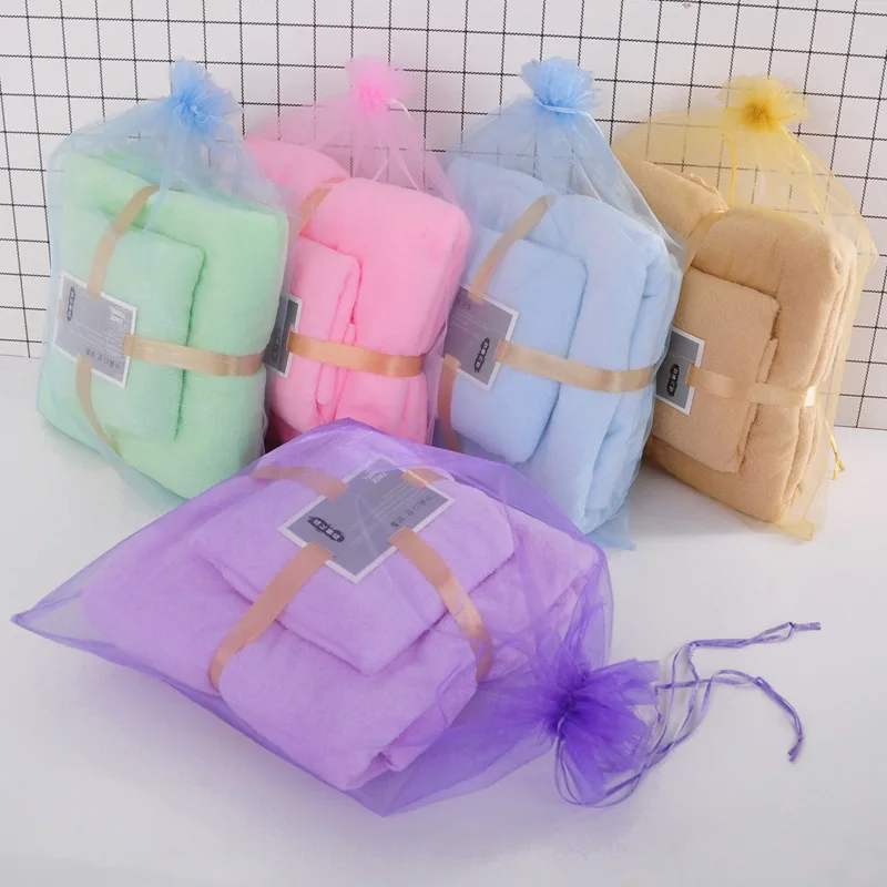 All Age Group Coral Fleece Bath Towel Set with Advantage of Strong Water Absorption