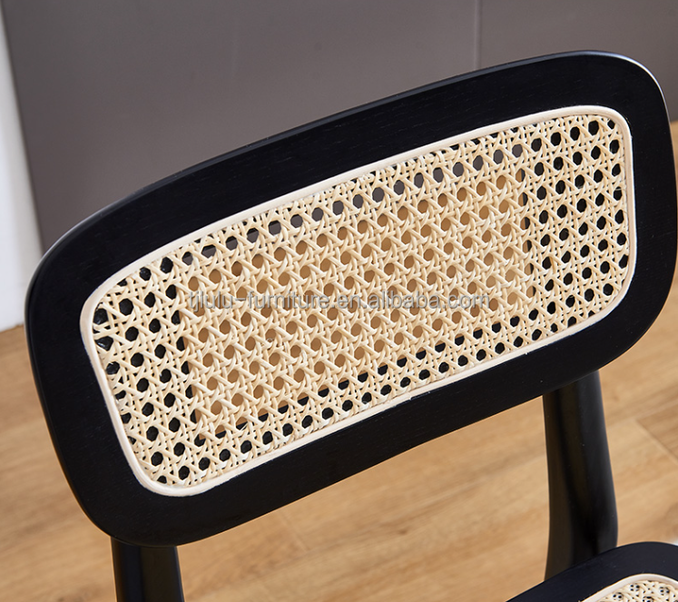 Modern Design Nordic Practical Solid Wood Chair Rattan Dining Chair for Restaurant