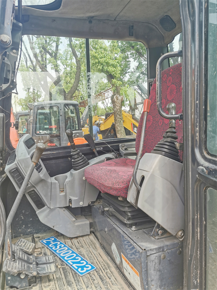 Year 2019 Used Japan Original 6 Ton Mini Kubota Excavator KX165 in Good Condition
