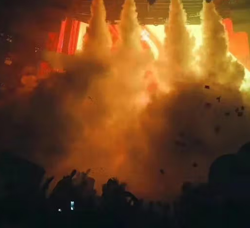 50/60HZ Voltage Nightclub Wedding Smoke Machine with Customized Colored Smoke Effects