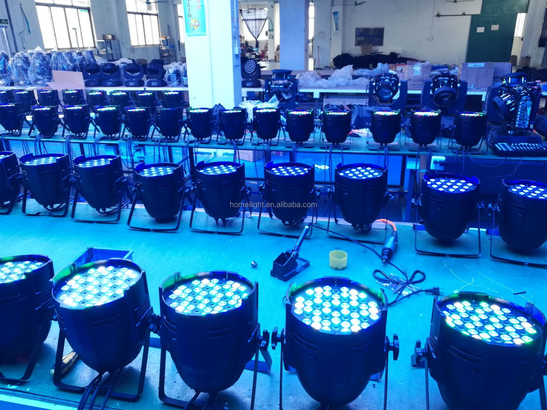 Stage Night Club Wedding Show RGBW 54 *3 W Par Can DJ UP Light with 6 White LEDs