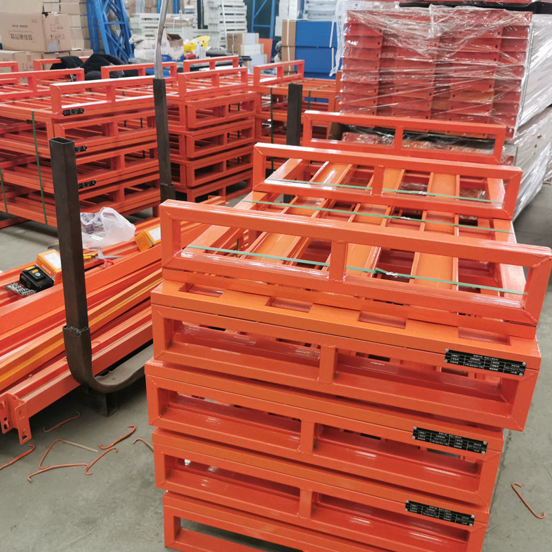 Heavy Duty Steel Pallet Steel Storage Pallet Racking For Warehouse