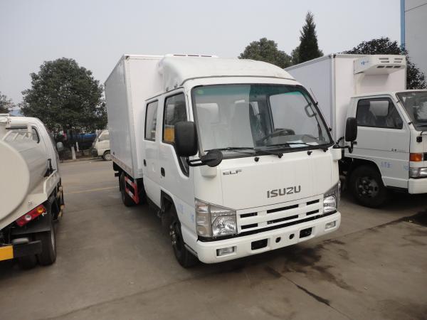 Quality Factory sale best price ISUZU 4*2 double cabs fresh vegetable and fruits transported vehicle, ISUZU cold room truck for sale