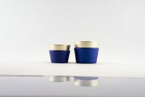 Wholesale Round Plastic Cosmetic Jars With Lids , Luxury Face Cream Containers from china suppliers