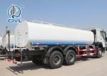 ZZ5257M3247N Green / Red / White Sinotruck Howo Water Tanker Trailer 25000L