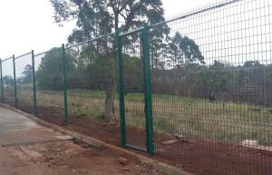 Wholesale OEM Black 10ft High Welded Wire Mesh Fencing Clear View from china suppliers