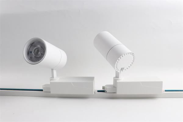 40W RGBW Magnetic Track Light , Magnetic Rail Cob Spotlight in Surface Mounted