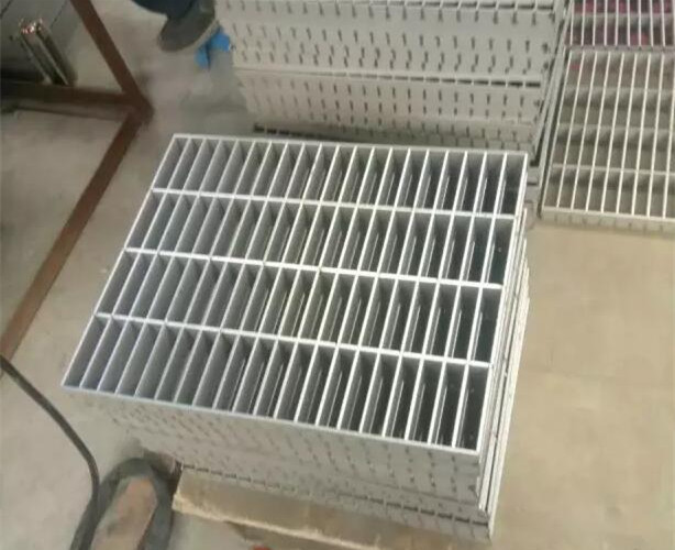 Hot Dip Galvanized Driveway Drain Grate Stainless Steel