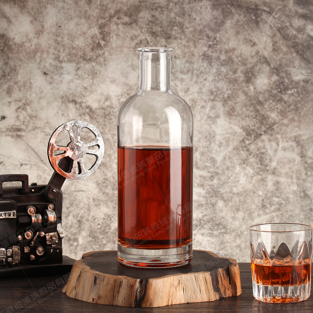 Vodka 375ml 700ml 750ml 1000ml Clear Empty Custom Glass Bottle with Cork Stopper cap