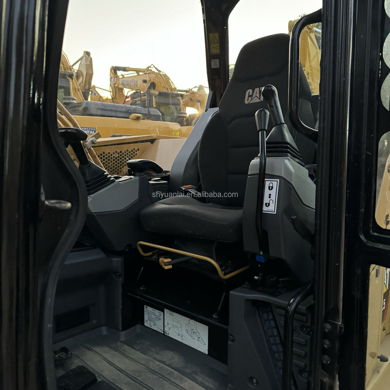 Used Caterpillar Cat 307 Multi-Function Mini Excavator 7Ton Stock Caterpillar307 Crawler Excavator Machine