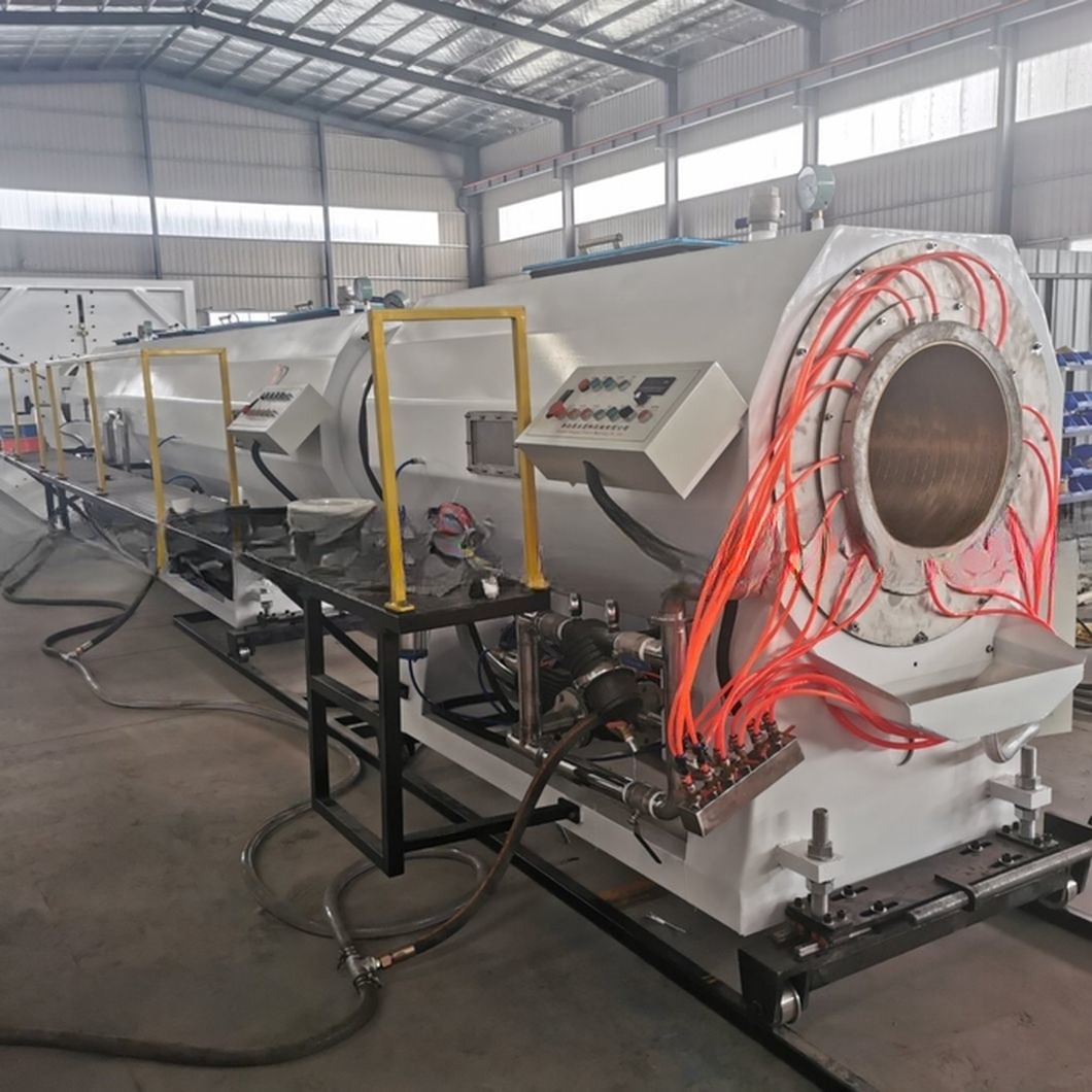 High Output Plastic Pipe Extruder / HDPE/PP/PE/PPR/PVC Water Supply / Drainage Pipe Making/Production/Extrusion Machine