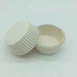 Custom White Greaseproof Cupcake Liners Round Shape Blueberry Muffin Cup
