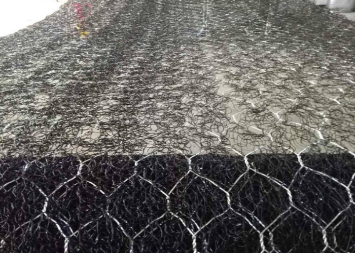 80x100mm 0.5mm Reinforced Mike Mat For Railway Roadbed Abutment Geotextile