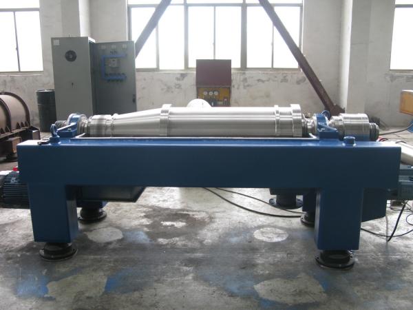 Three Phase Horizontal Decanter Centrifuge Oil Sludge Water Separation In