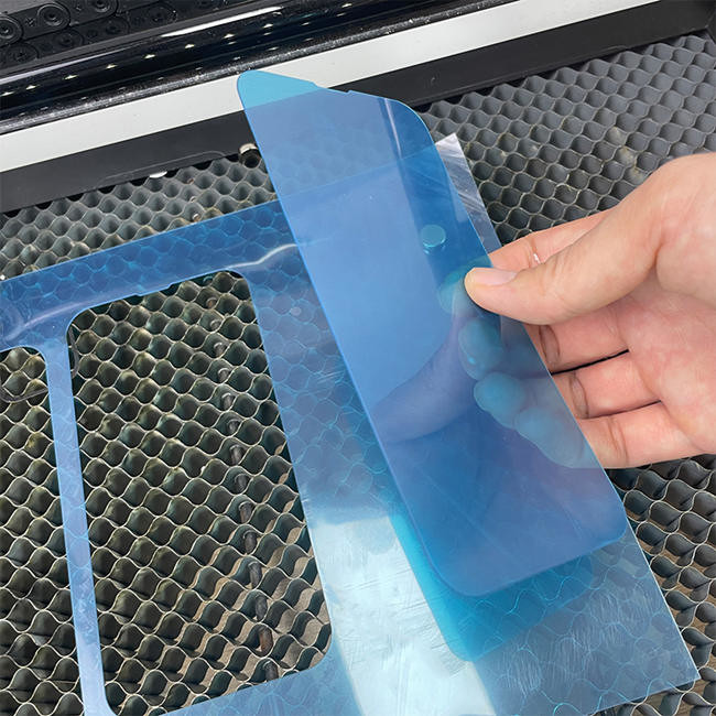 Daqin Nano Tempered Glass Screen Protector Laser Cutting Machine 50W With Engraving