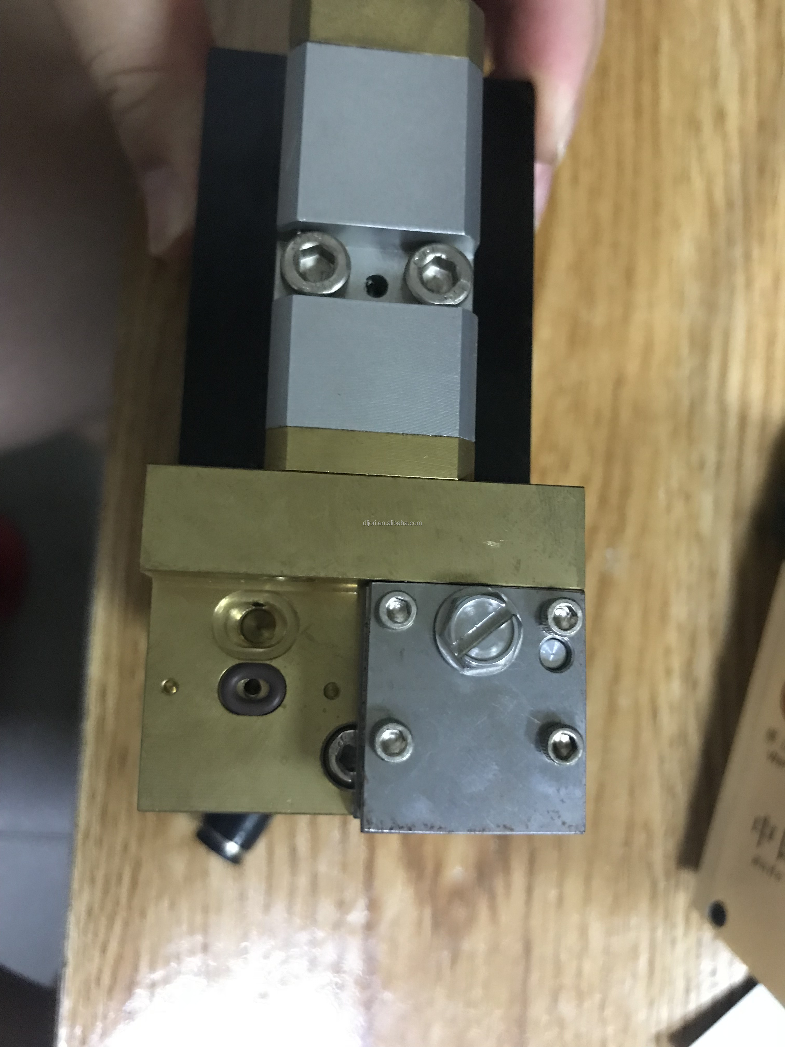 Customized Automatic Air Glue Gun and Hot Melt Glue Applicator