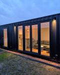 Customizable 2/3 Bedrooms Luxury Portable Garden House with Toilet and Wall 50