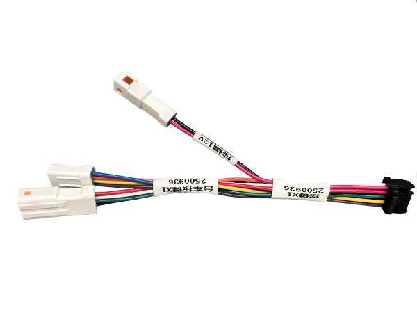 Plastic Shell PVC Insulated 3*5P Double Row 12V Trolley Key Battery Harness For