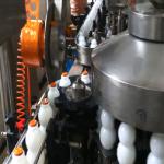 Full Automatic 500ml 3000BPH 3 In 1 Filling Machine bottling production line