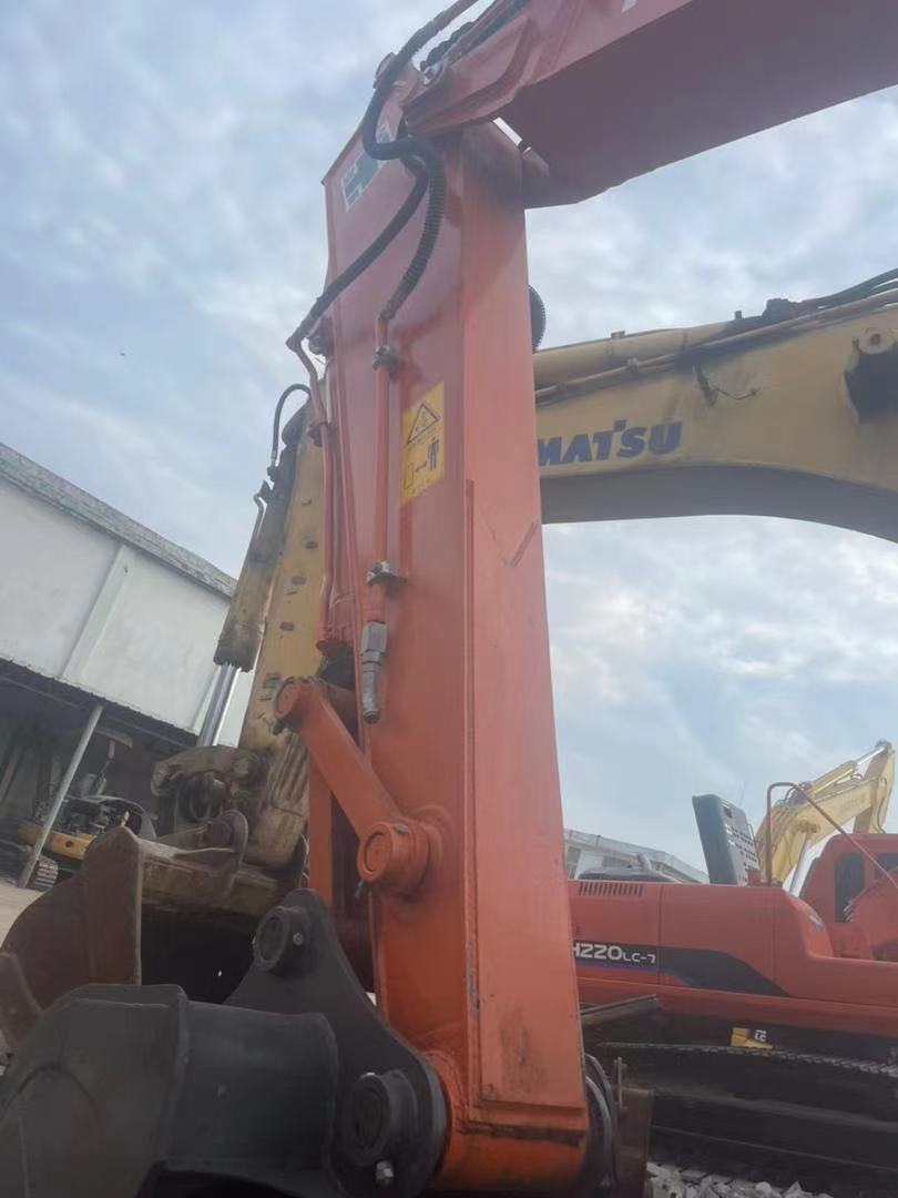 Used digger Hitachi 200 digger used machinery 20 tons used digger second hand hitachi excav