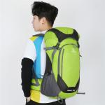 64cm Green Waterproof Hiking Backpack Women'S Lightweight Travel Backpack 40L