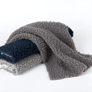 Wholesale Medium Weight 100% Polyester Faux Fur Fabric for Garments Processing-Lining Sample Free from china suppliers